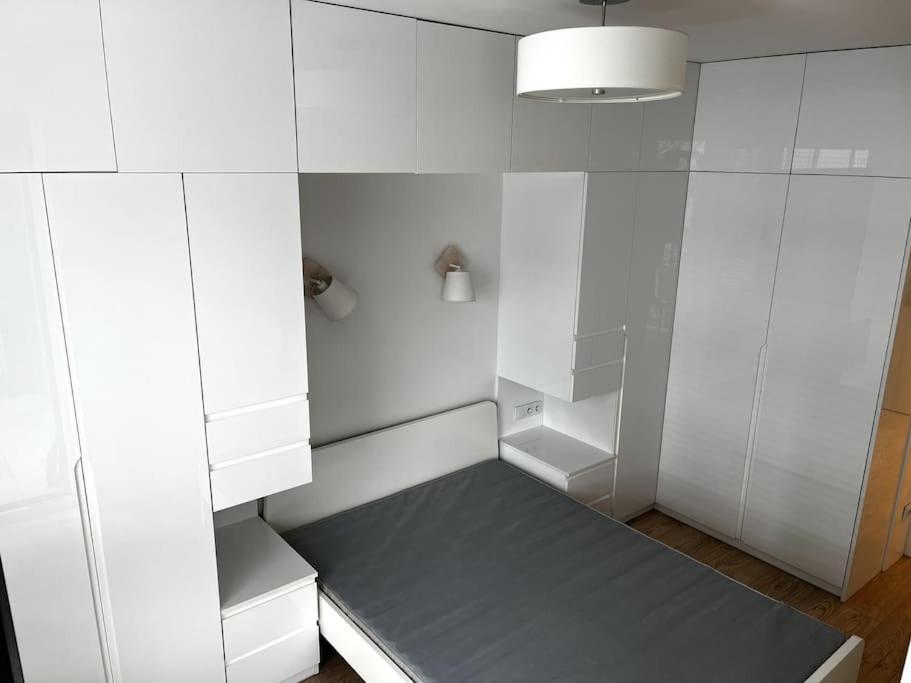 Place For You! Platz Fur Dich! Cracóvia Exterior foto